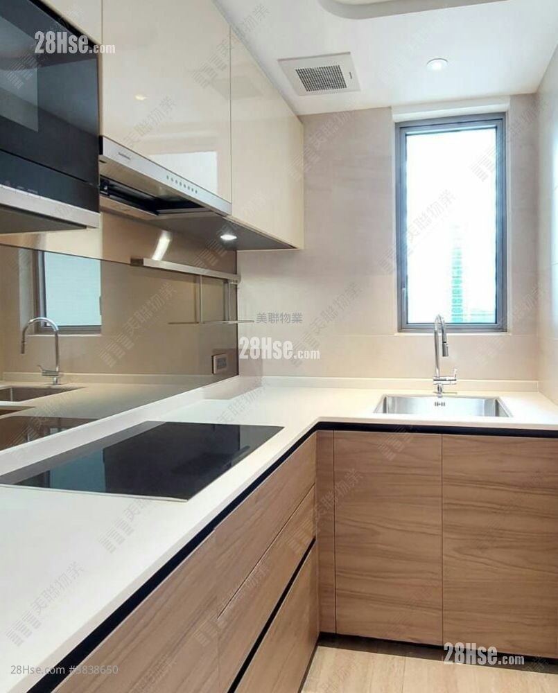 Grand Central Sell 1 Bedroom 468 ft²