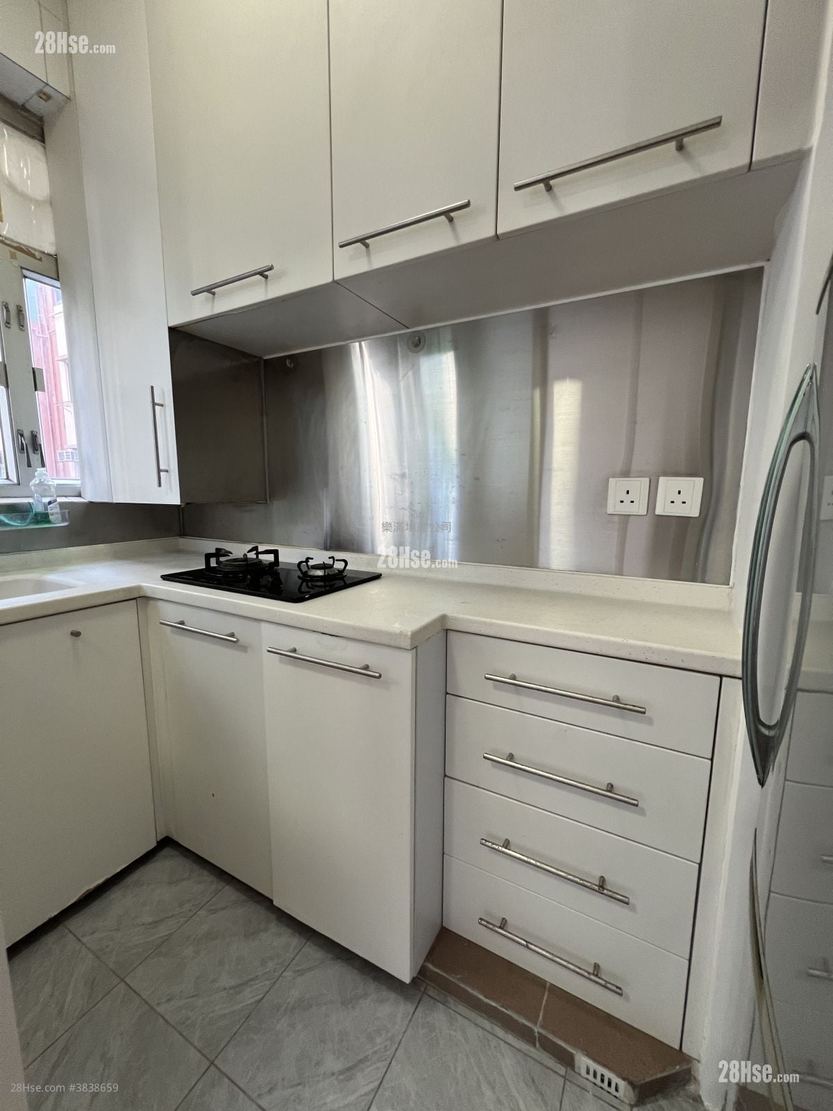 Bo Fung Mansion Rental 2 Bedrooms , 1 Bathroom 348 ft²