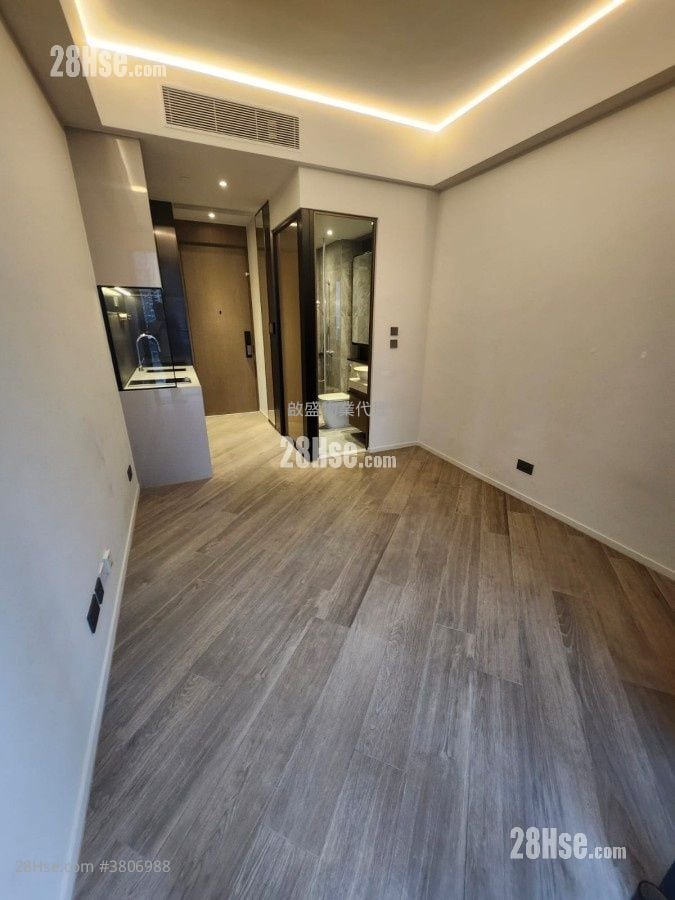 The Henley Rental Studio , 1 Bathroom 229 ft²