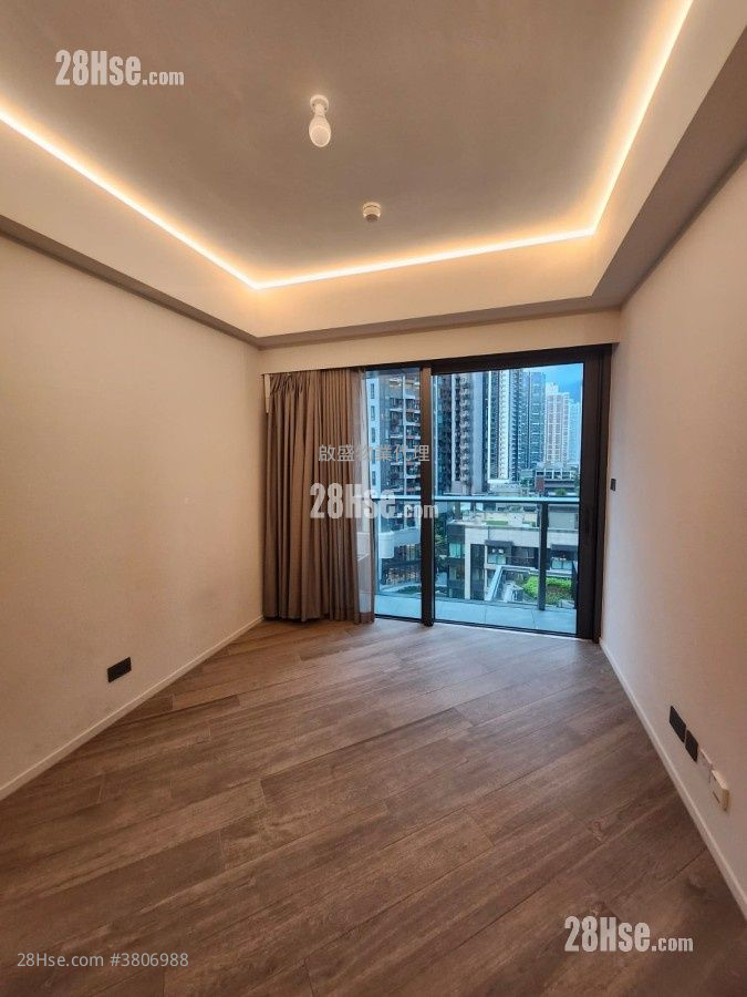 The Henley Rental Studio , 1 Bathroom 229 ft²