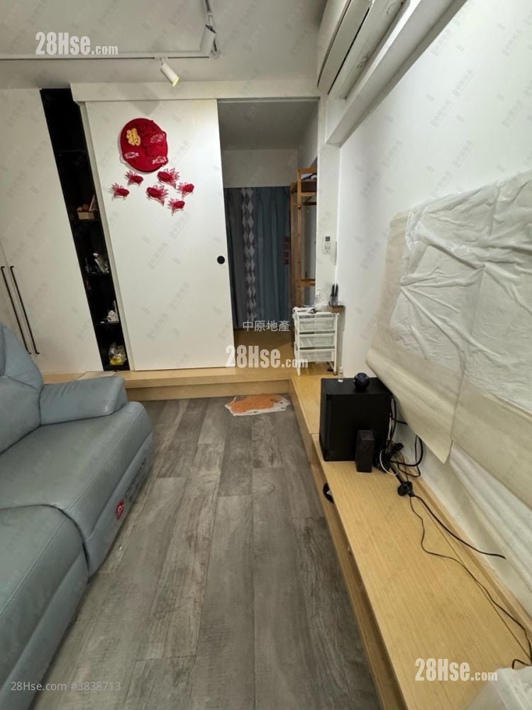 Ping Yan Court Sell 2 Bedrooms 376 ft²