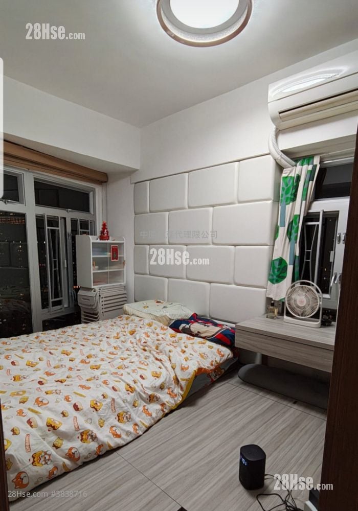Kam Fung Garden Sell 3 Bedrooms , 1 Bathroom 527 ft²