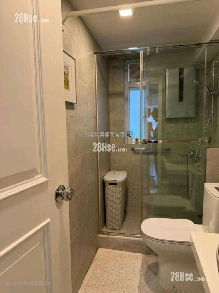 Park Garden Sell 3 Bedrooms , 2 Bathrooms 1,161 ft²