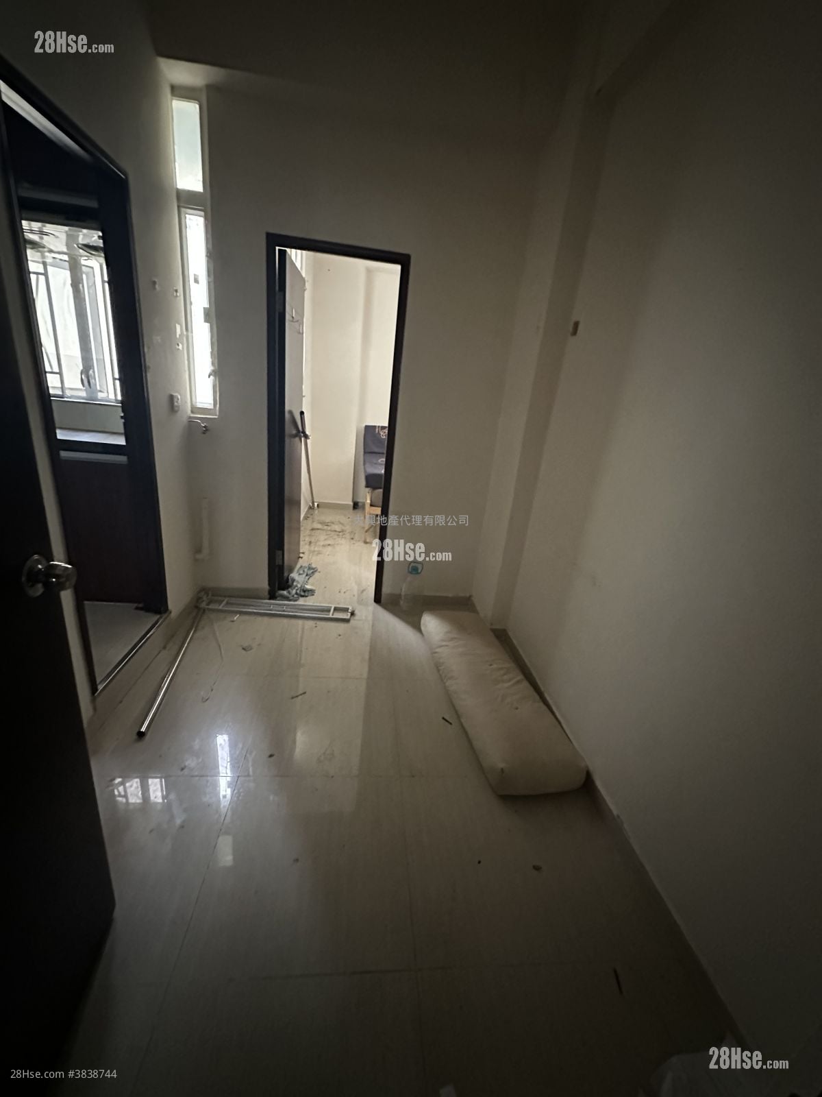 Chinese Mansion Sell 3 Bedrooms , 3 Bathrooms 535 ft²