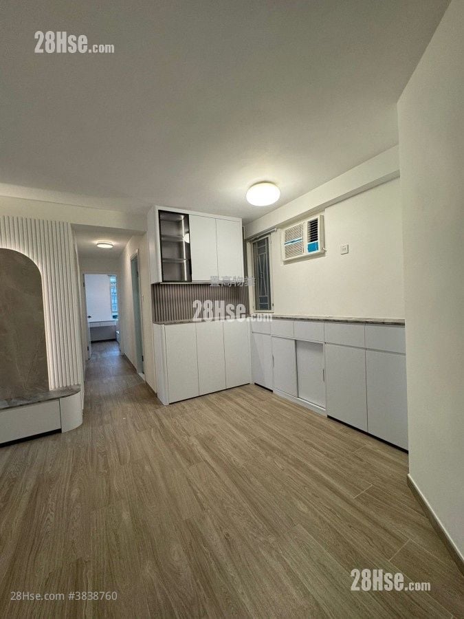 Whampoa Garden Sell 3 Bedrooms , 2 Bathrooms 639 ft²