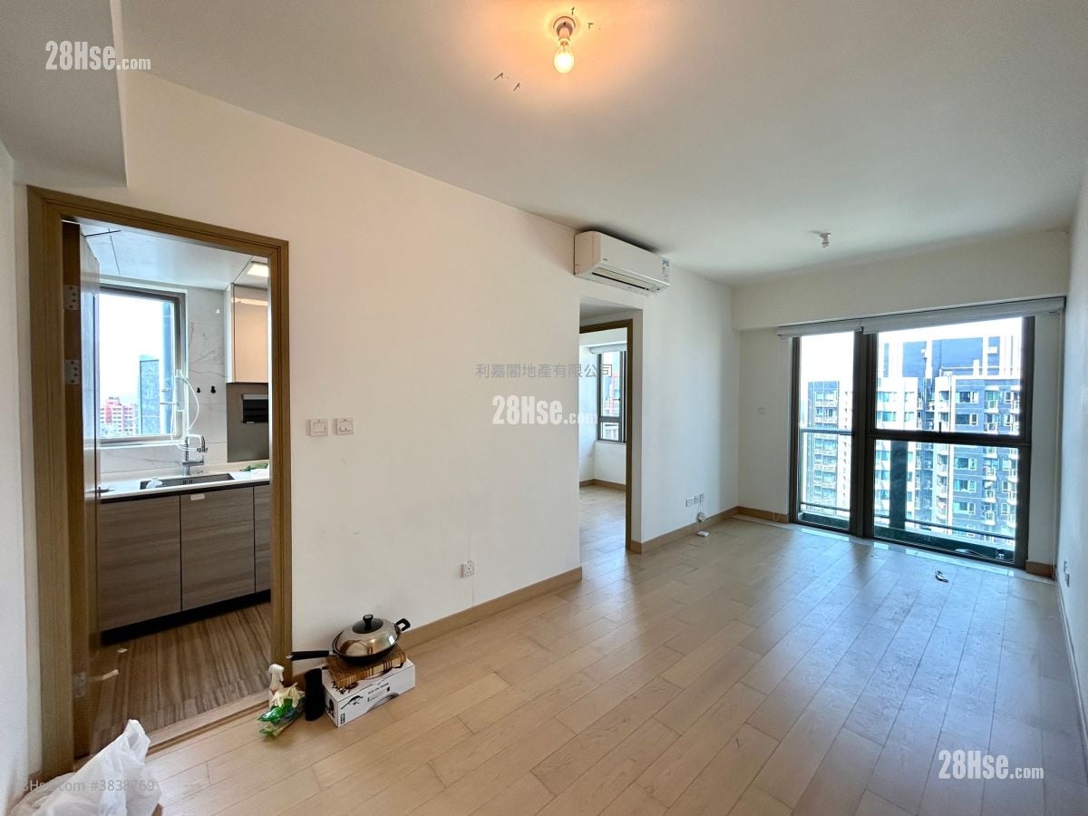 The Spectra Sell 3 Bedrooms , 1 Bathroom 621 ft²