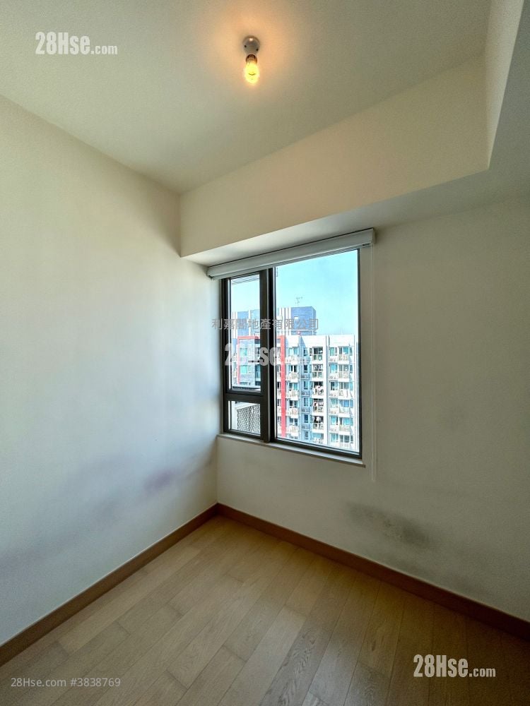 The Spectra Sell 3 Bedrooms , 1 Bathroom 621 ft²