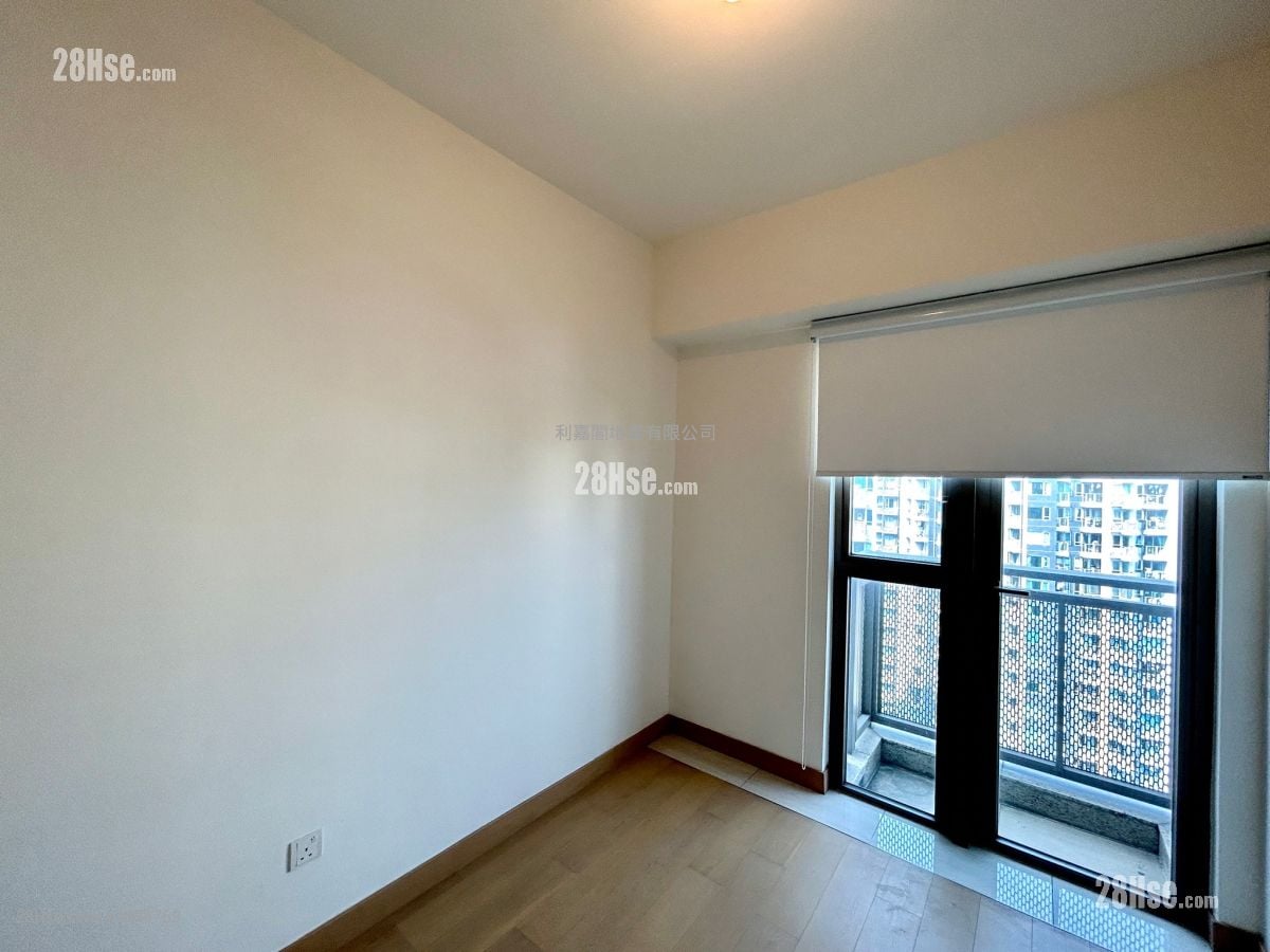 The Spectra Sell 3 Bedrooms , 1 Bathroom 621 ft²