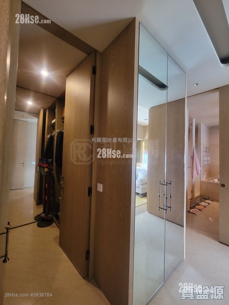 The Masterpiece Sell 3 Bedrooms , 3 Bathrooms 2,220 ft²