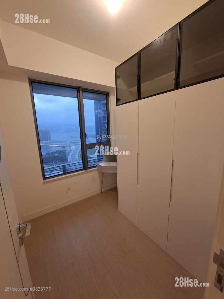 Monaco One Rental 3 Bedrooms , 1 Bathroom 522 ft²