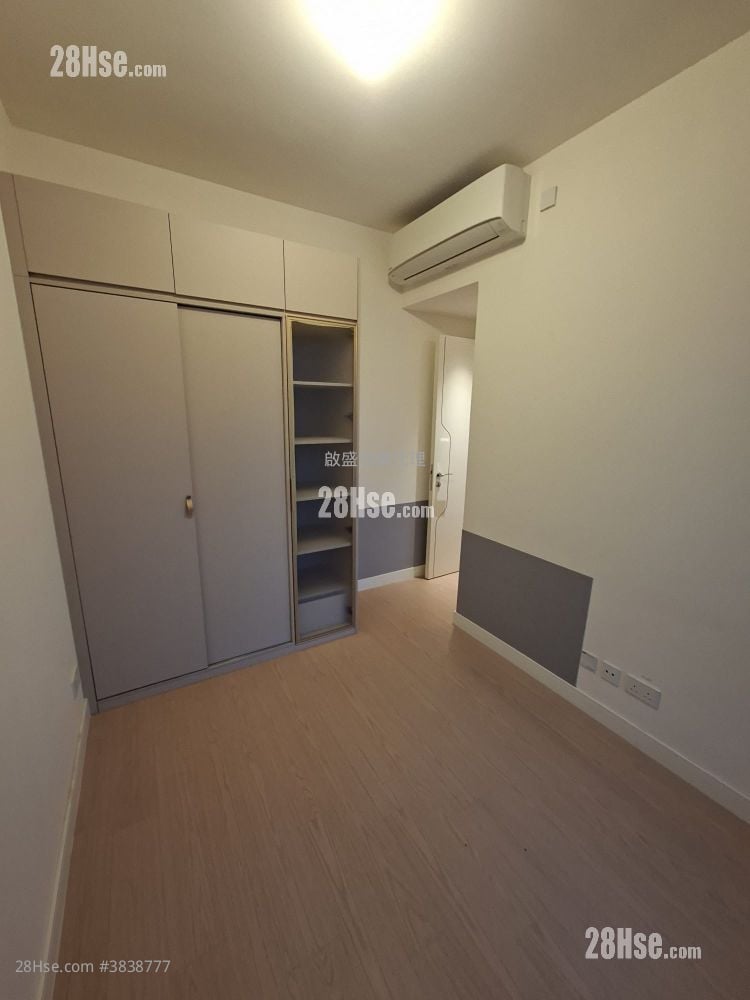 Monaco One Rental 3 Bedrooms , 1 Bathroom 522 ft²