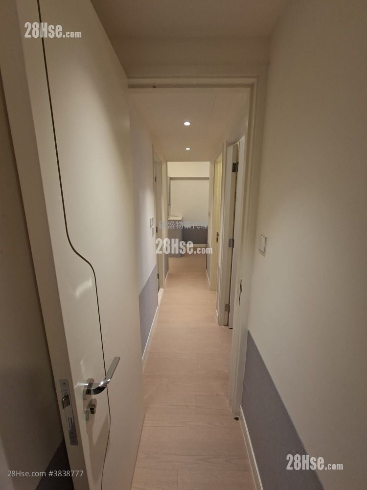 Monaco One Rental 3 Bedrooms , 1 Bathroom 522 ft²