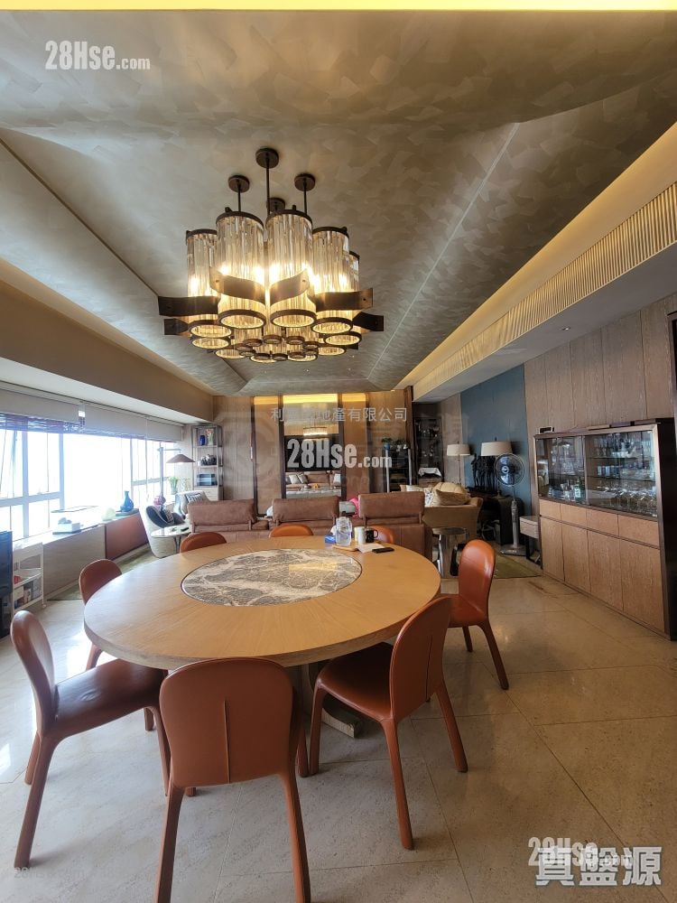 The Masterpiece Sell 3 Bedrooms , 3 Bathrooms 2,220 ft²