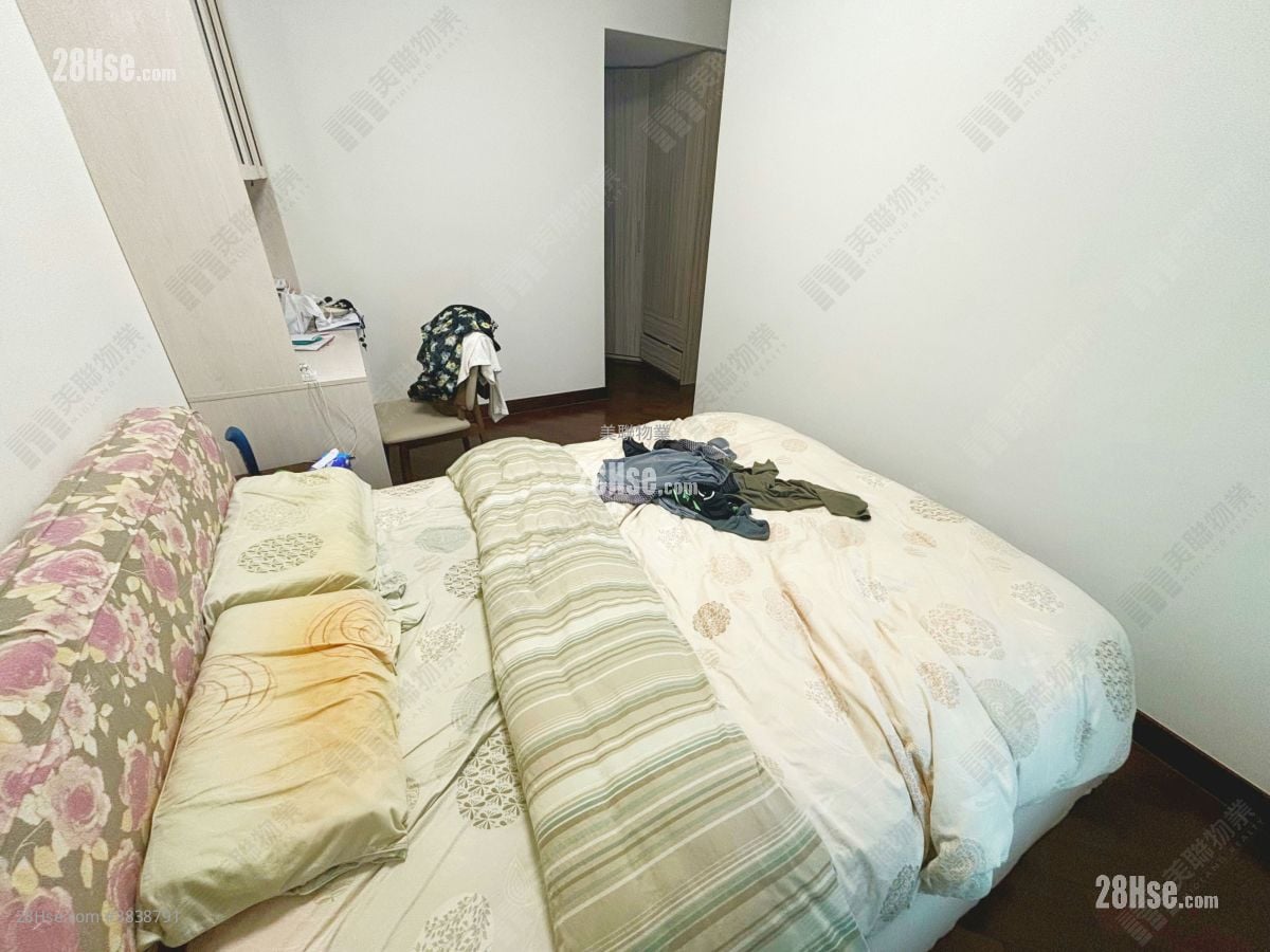 bedroom 1: Mayfair By The Sea Sell 4 Bedrooms , 4 Bathrooms 1,665 ft²