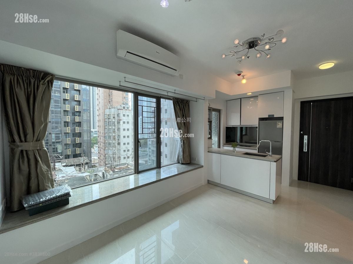 Trinity Towers Sell 1 Bedroom , 1 Bathroom 374 ft²