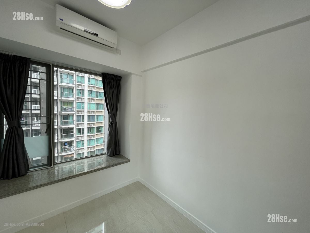 Trinity Towers Sell 1 Bedroom , 1 Bathroom 374 ft²