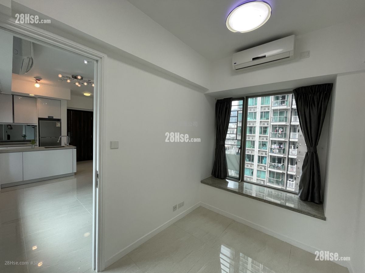 Trinity Towers Sell 1 Bedroom , 1 Bathroom 374 ft²