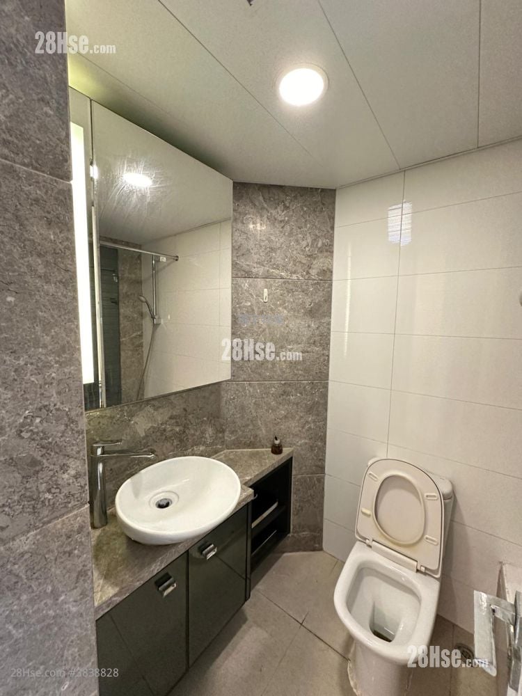City Point Rental 3 Bedrooms , 2 Bathrooms 660 ft²