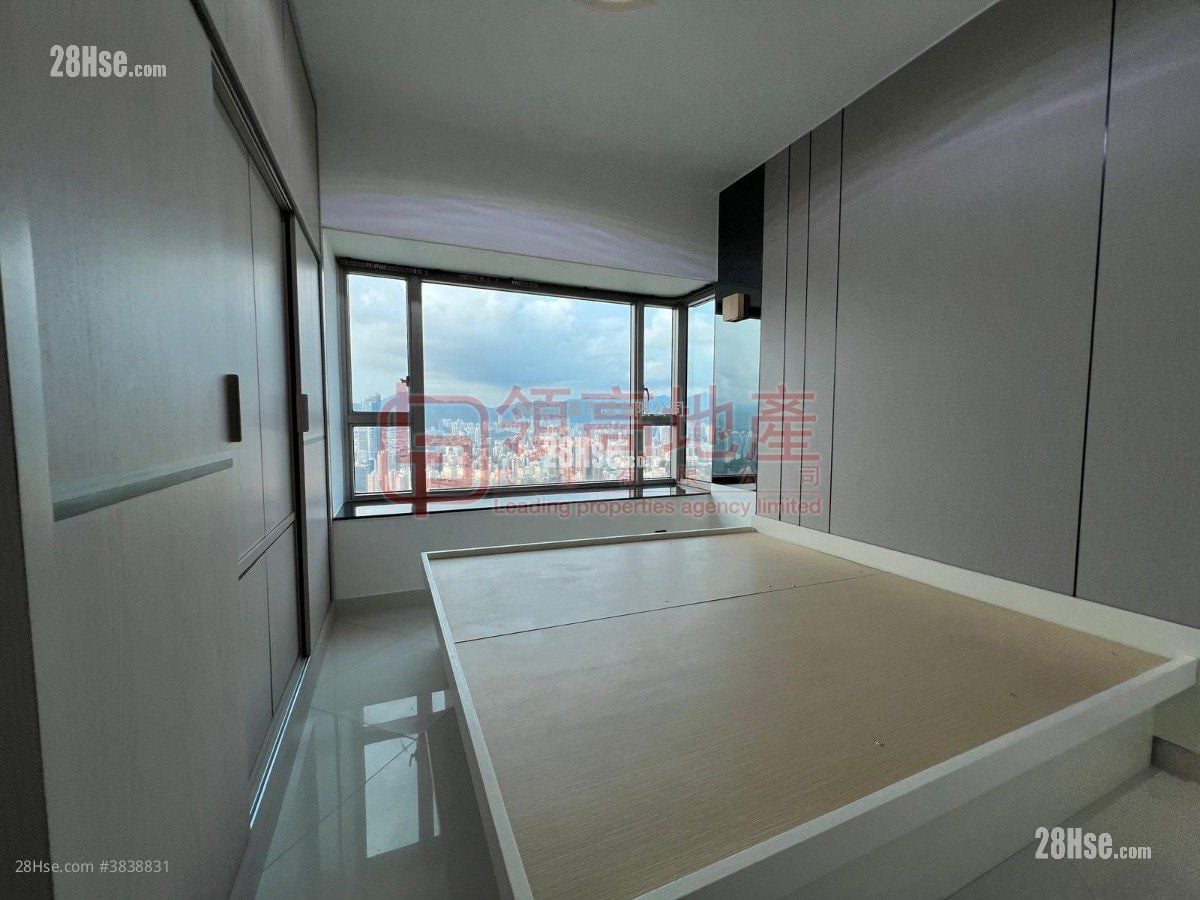 Sorrento Rental 3 Bedrooms , 3 Bathrooms 853 ft²