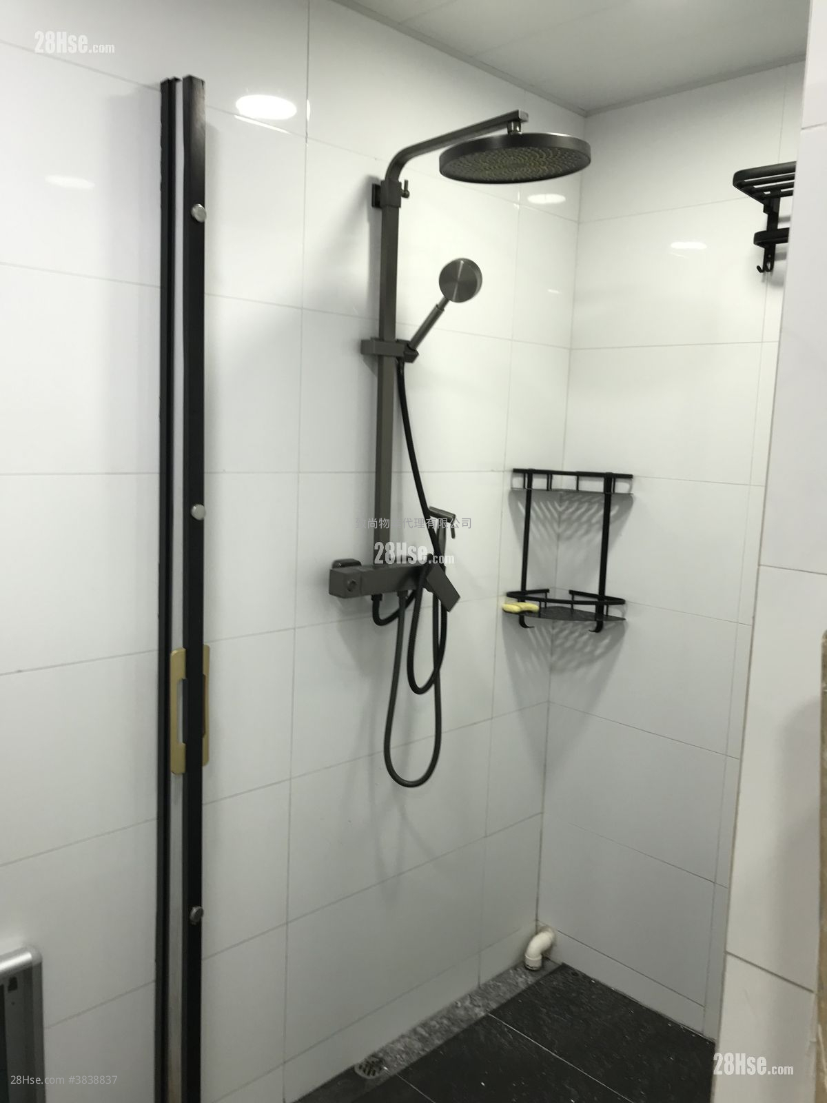 Hoi Luen Industrial Centre Rental 1 Toilet