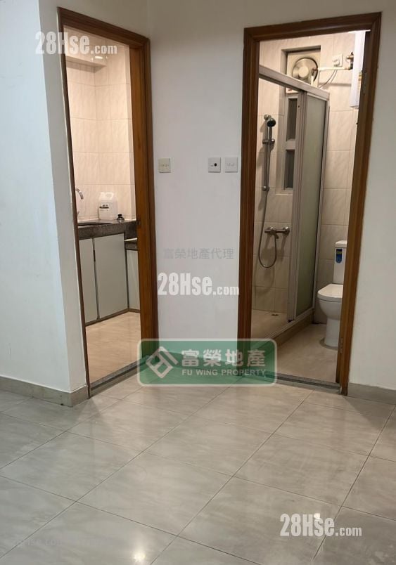 Maple Mansion Sell 2 Bedrooms , 1 Bathroom 397 ft²