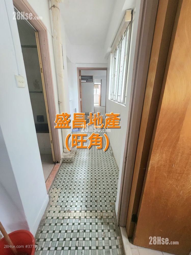 Chinese Mansion Sell 3 Bedrooms , 2 Bathrooms 785 ft²