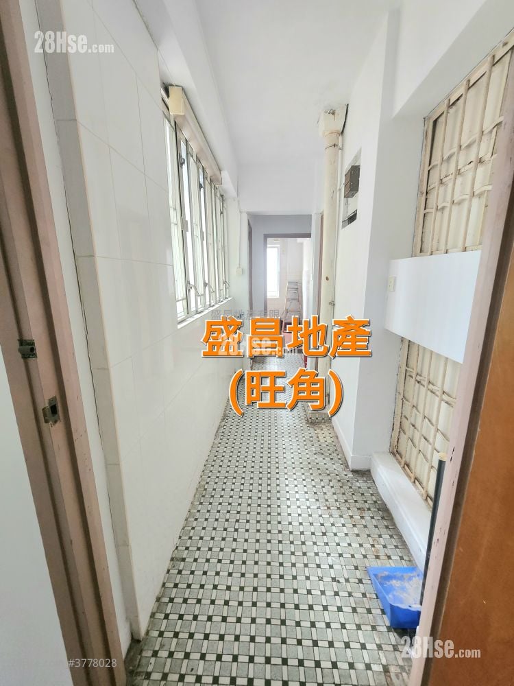 Chinese Mansion Sell 3 Bedrooms , 2 Bathrooms 785 ft²
