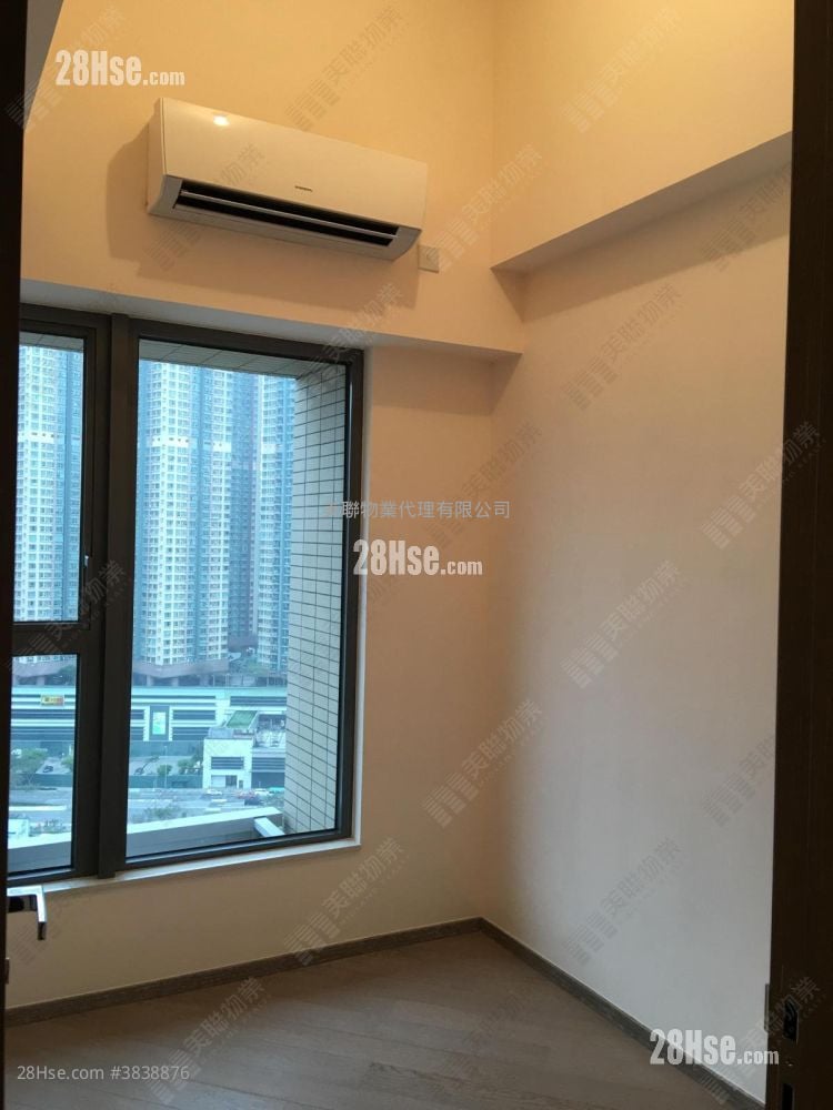 The Wings Sell 3 Bedrooms , 2 Bathrooms 759 ft²