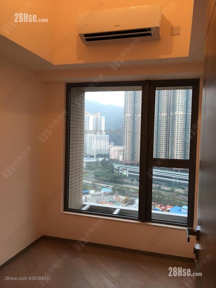 The Wings Sell 3 Bedrooms , 2 Bathrooms 759 ft²