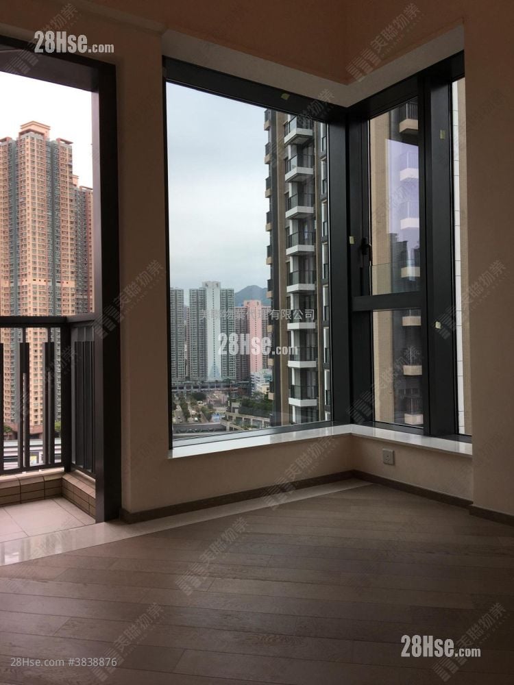 The Wings Sell 3 Bedrooms , 2 Bathrooms 759 ft²