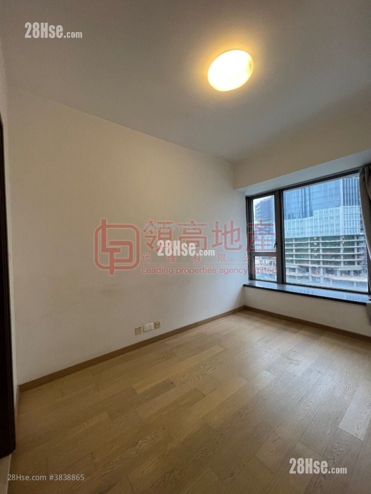 The Austin Sell 3 Bedrooms , 2 Bathrooms 1,002 ft²