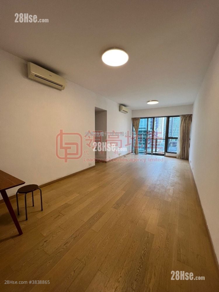 The Austin Sell 3 Bedrooms , 2 Bathrooms 1,002 ft²