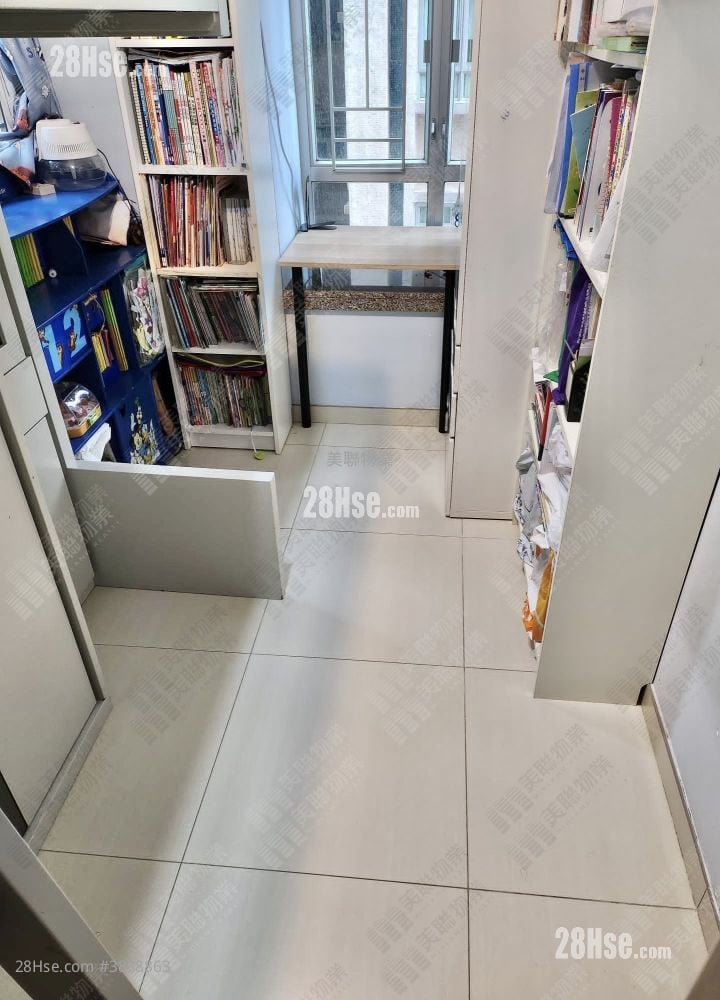 Flora Plaza Sell 3 Bedrooms 526 ft²