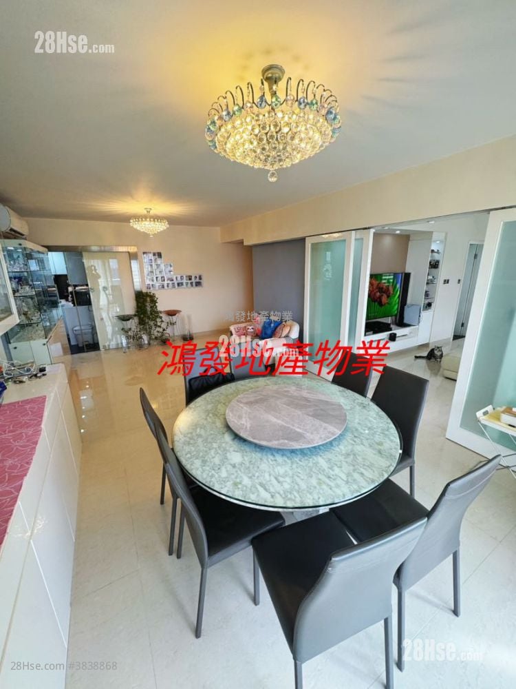 Caldecott Hill Sell 4 Bedrooms , 3 Bathrooms 991 ft²