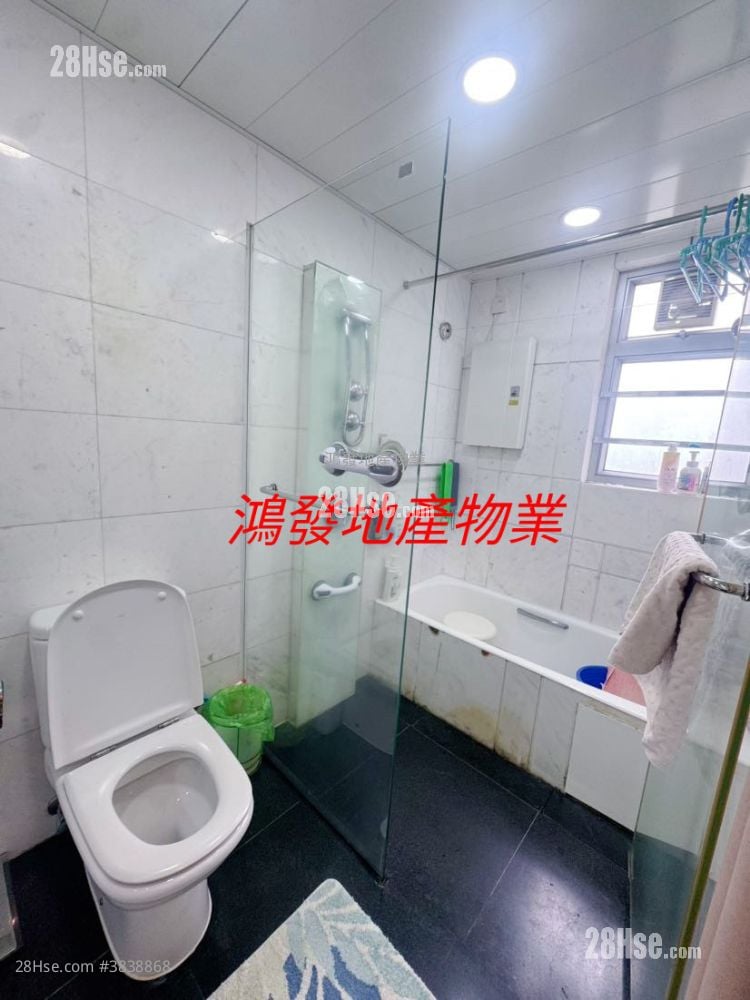 Caldecott Hill Sell 4 Bedrooms , 3 Bathrooms 991 ft²