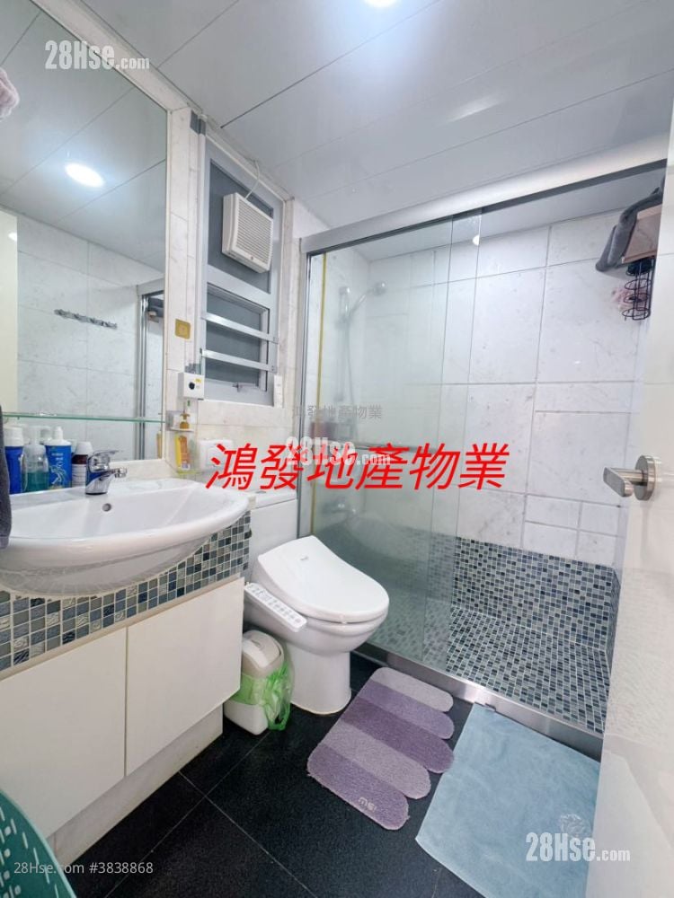 Caldecott Hill Sell 4 Bedrooms , 3 Bathrooms 991 ft²