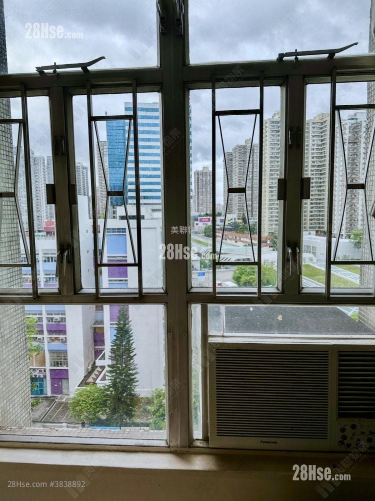 Siu On Court Sell 2 Bedrooms 495 ft²