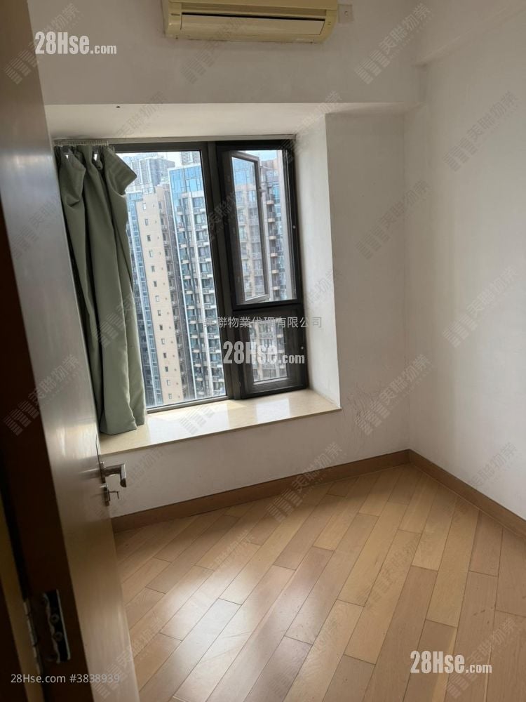 The Wings Sell 3 Bedrooms , 3 Bathrooms 840 ft²
