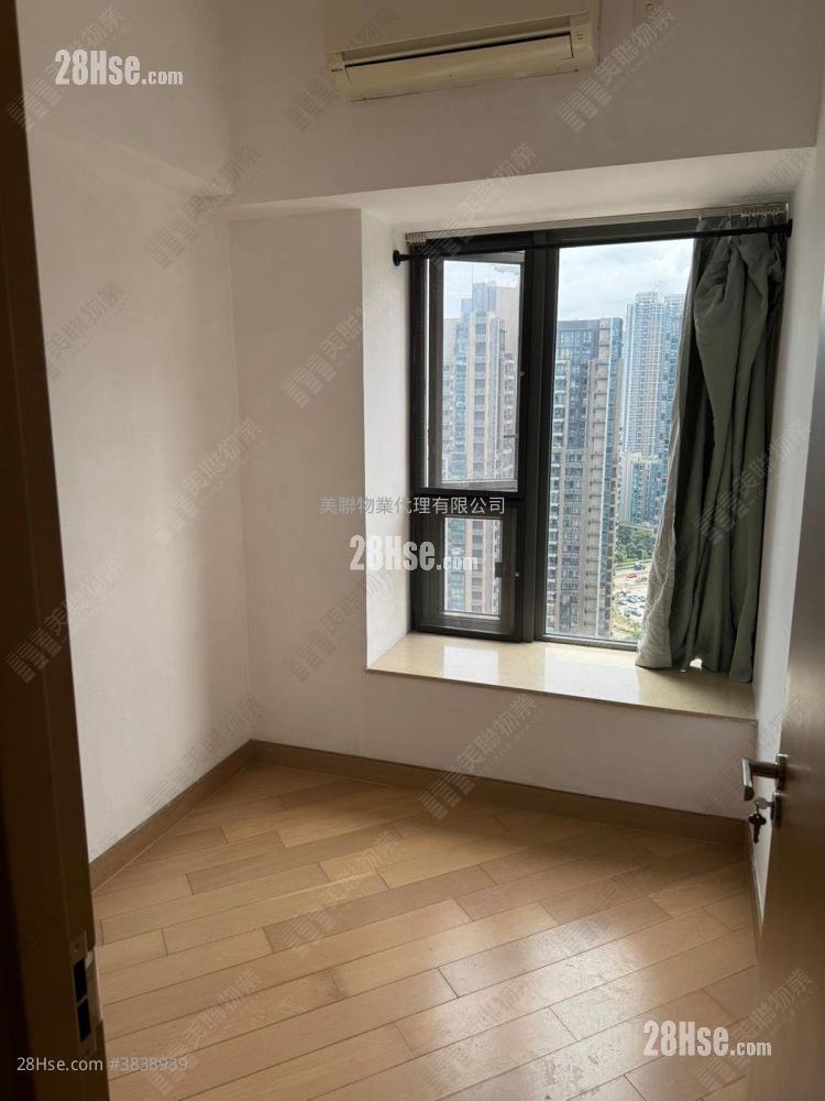 The Wings Sell 3 Bedrooms , 3 Bathrooms 840 ft²