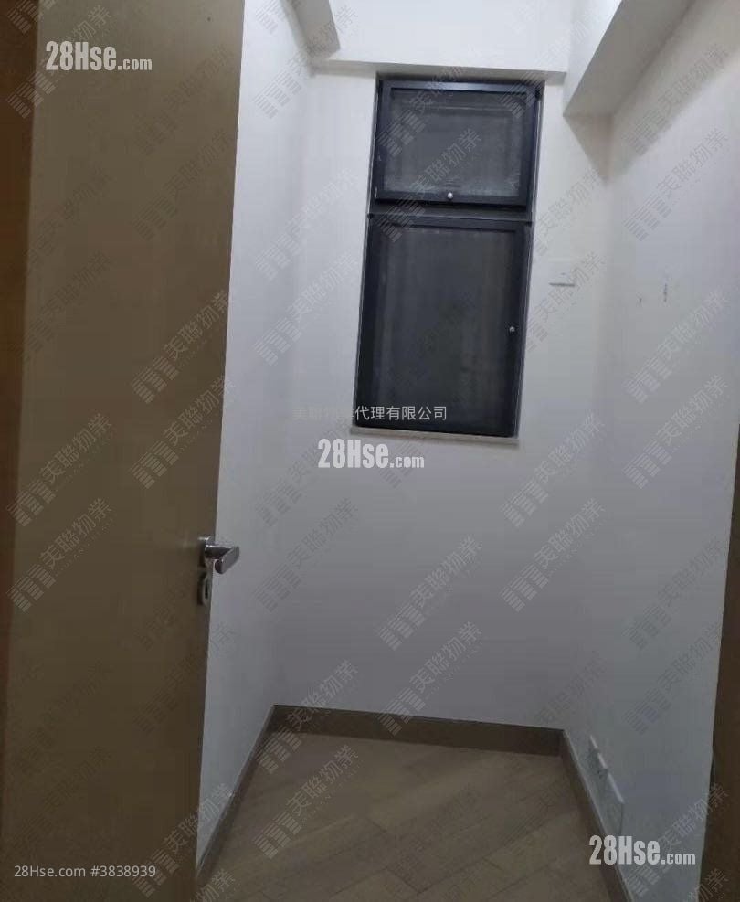 The Wings Sell 3 Bedrooms , 3 Bathrooms 840 ft²