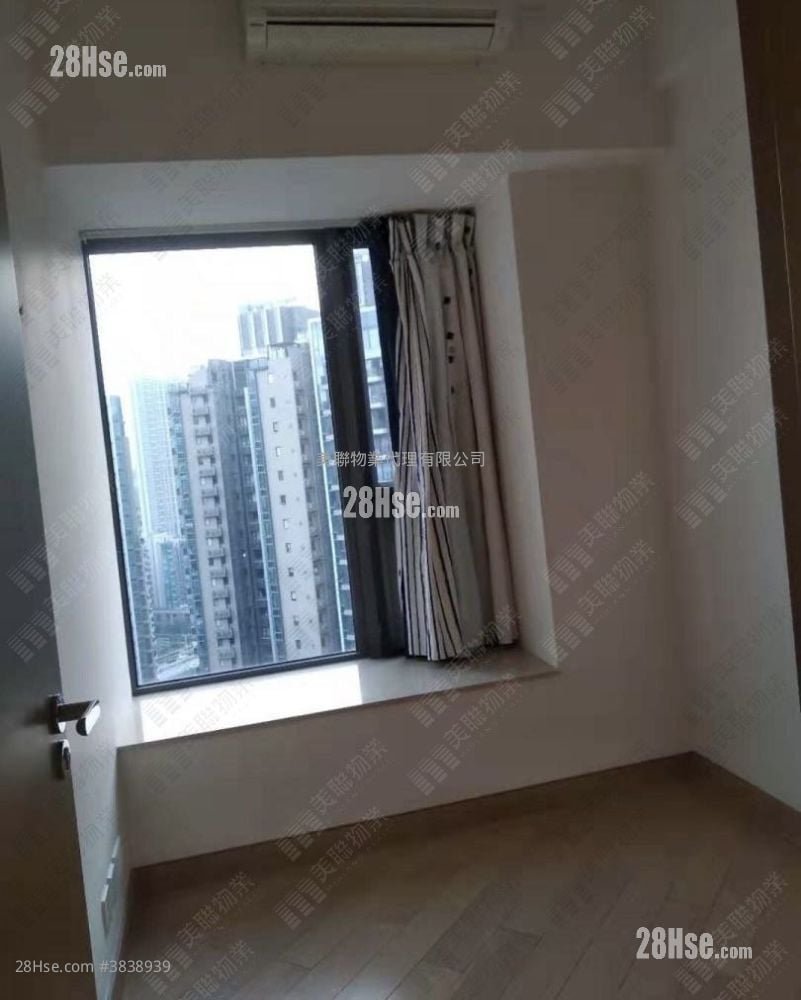 The Wings Sell 3 Bedrooms , 3 Bathrooms 840 ft²