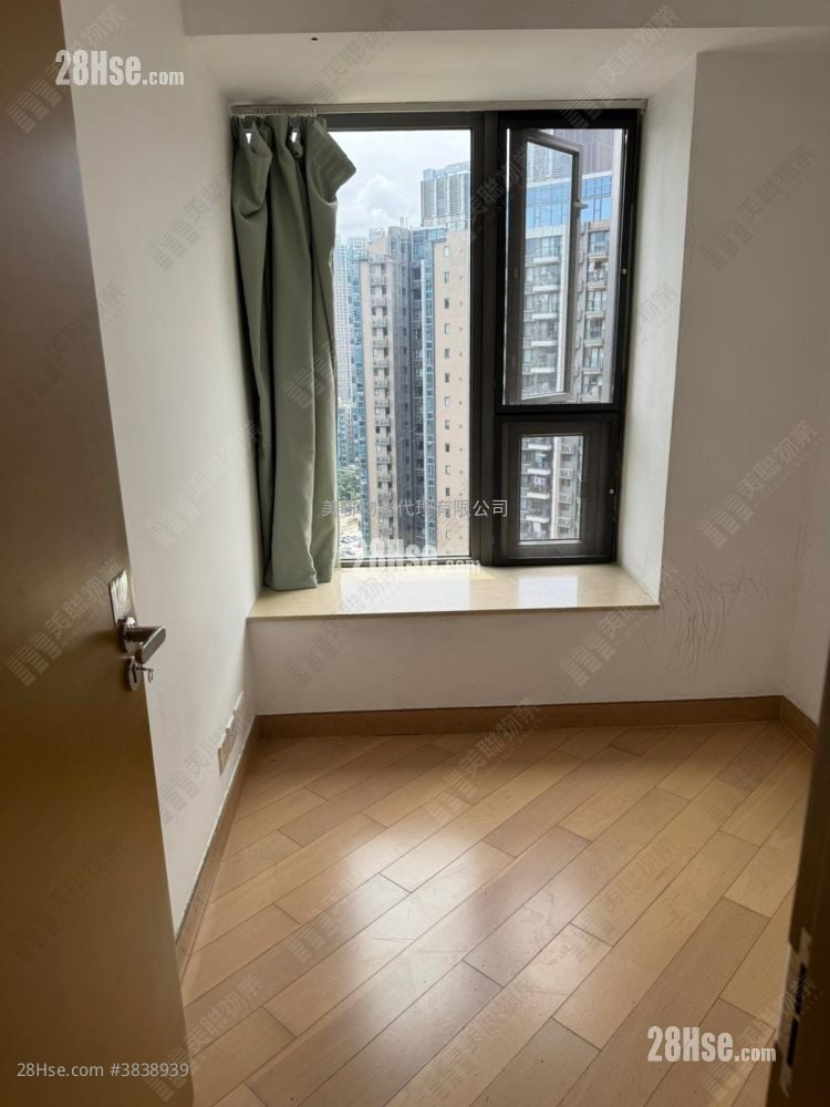 The Wings Sell 3 Bedrooms , 3 Bathrooms 840 ft²
