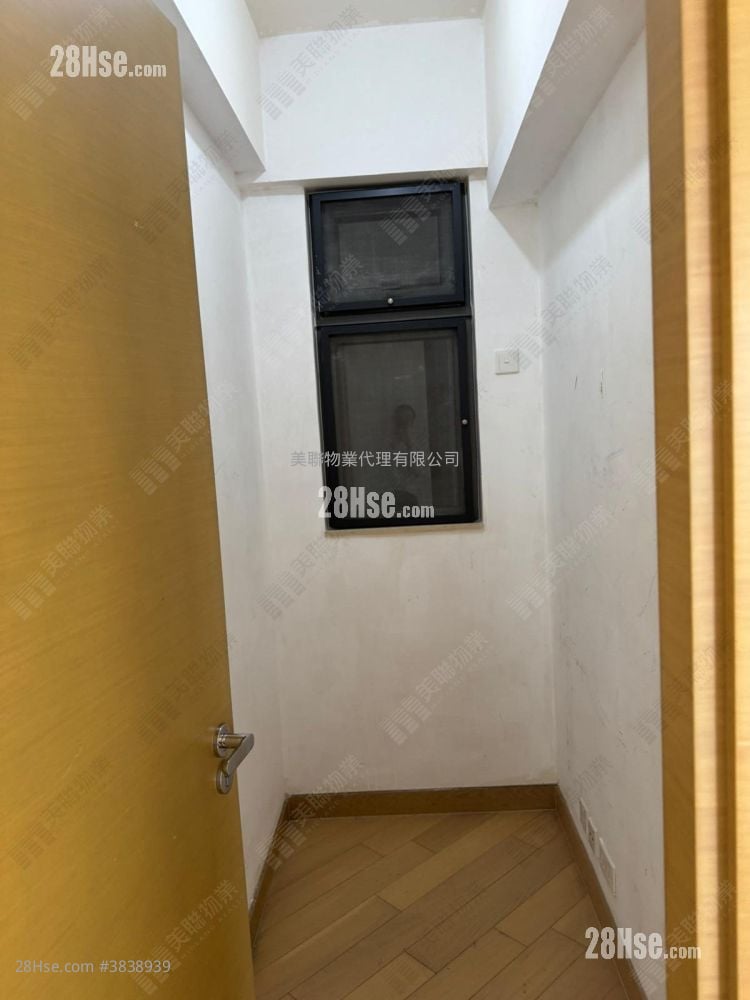 The Wings Sell 3 Bedrooms , 3 Bathrooms 840 ft²
