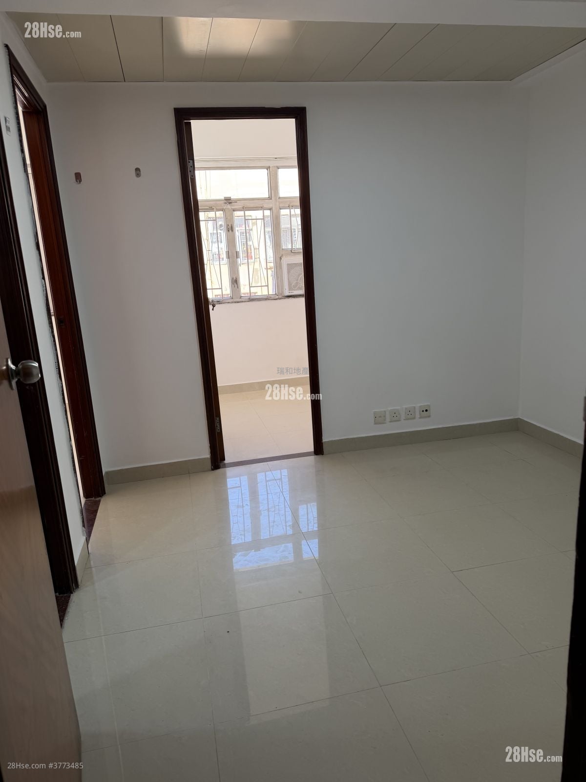 Wang Yip Building Rental 2 Bedrooms , 1 Bathroom 294 ft²