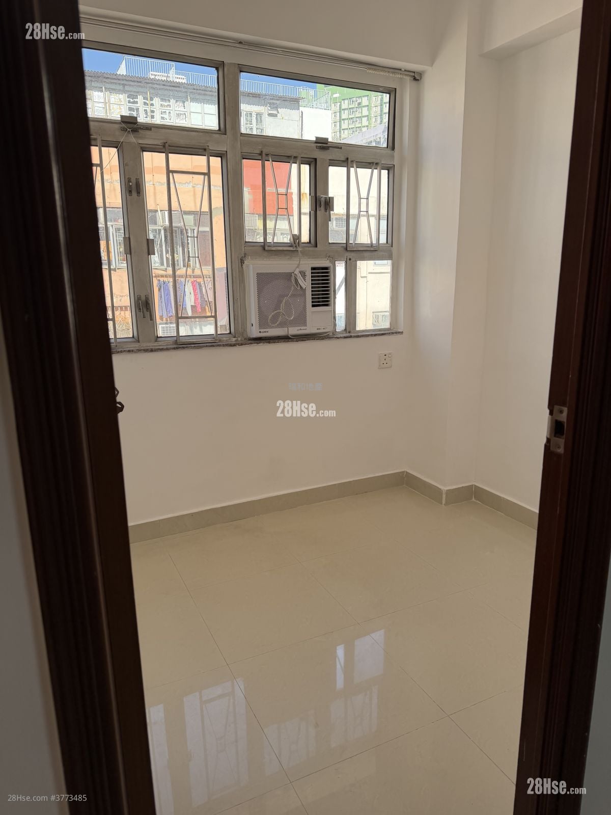 Wang Yip Building Rental 2 Bedrooms , 1 Bathroom 294 ft²