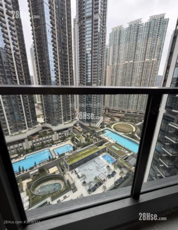 Park Seasons 售盘 1 房 324 平方尺