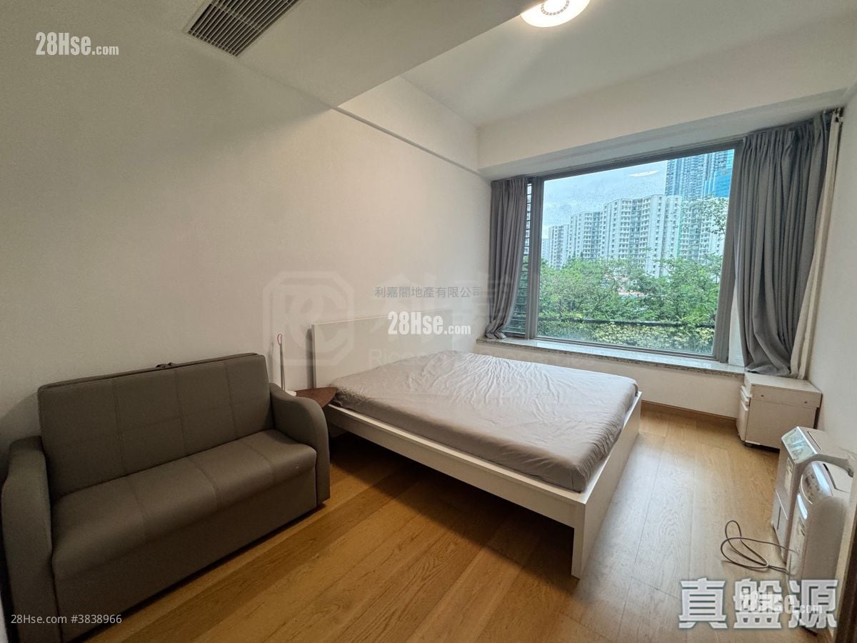 Stars By The Harbour Rental 2,188 ft²