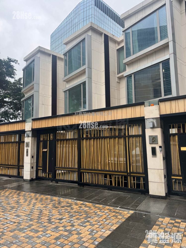 Stars By The Harbour Rental 2,188 ft²