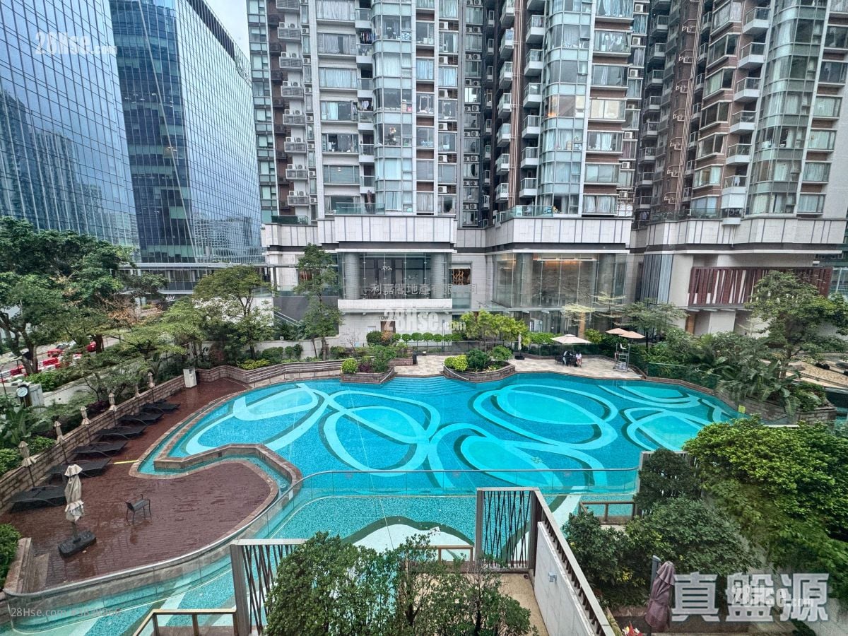 Stars By The Harbour Rental 2,188 ft²