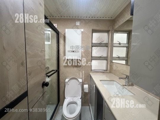 Kingswood Villas Rental 3 Bedrooms , 2 Bathrooms 635 ft²